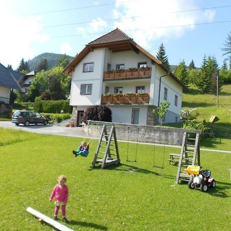 Apartamento Haus Moni Mauterndorf  Exterior foto